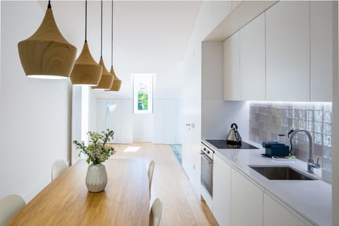 Kitchen or kitchenette, Dining area, River view