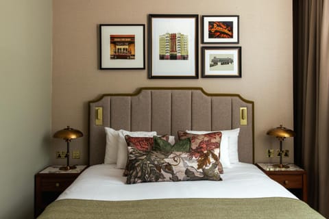 Bed, Bedroom