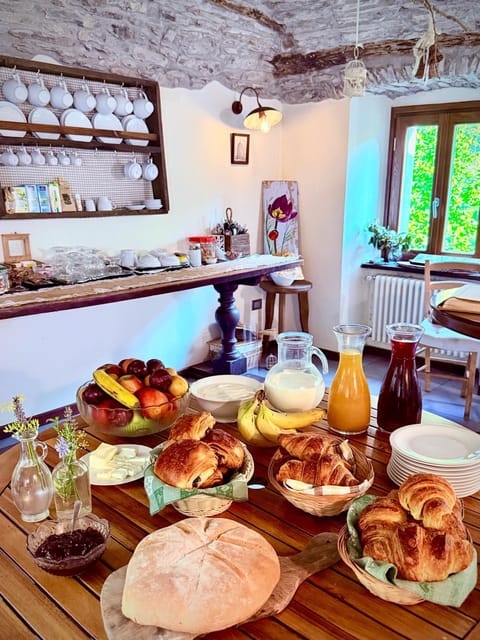 Mulino Marghen - Restored WaterMill - Accomodation and Retreat Center Bed and Breakfast in Province of Massa and Carrara