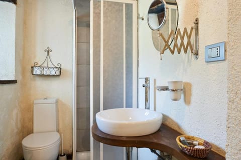 Mulino Marghen - Restored WaterMill - Accomodation and Retreat Center Bed and Breakfast in Province of Massa and Carrara