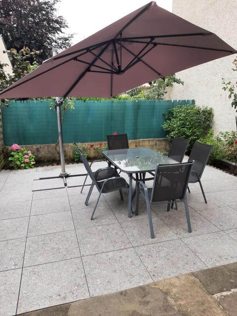 Garden, Balcony/Terrace