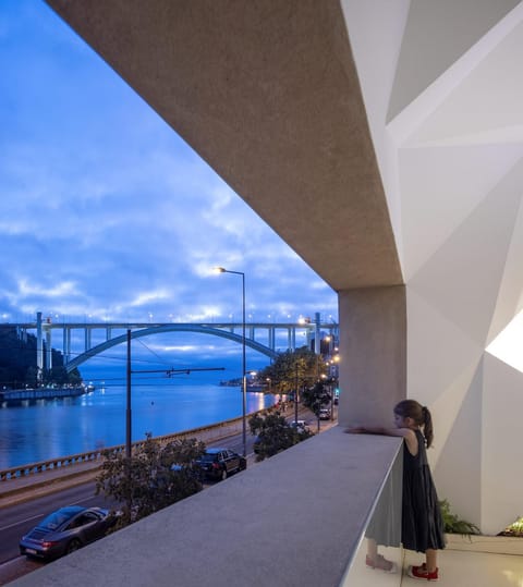 Balcony/Terrace, River view