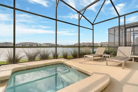 Five Bedrooms Single Family 4759 House in Kissimmee