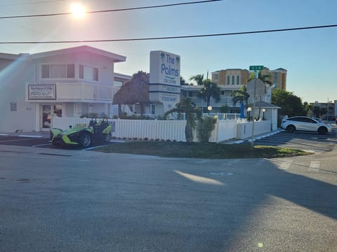 The Palms On Ocean Motel in Pompano Beach