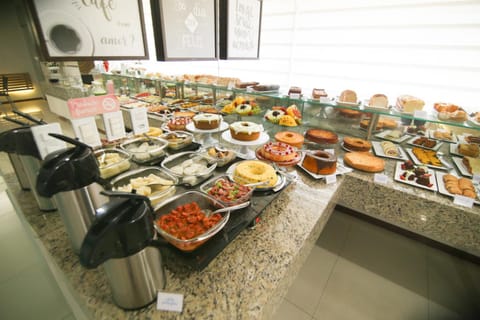 Breakfast, Buffet breakfast