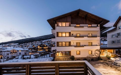 Property building, Winter