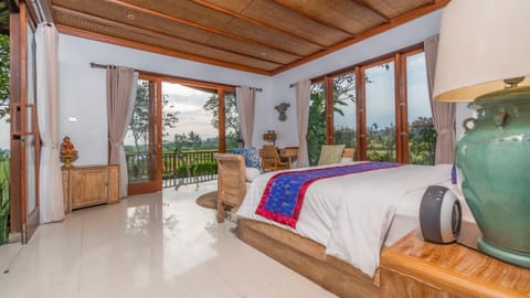 Bed, View (from property/room), Photo of the whole room, Bedroom, Garden view