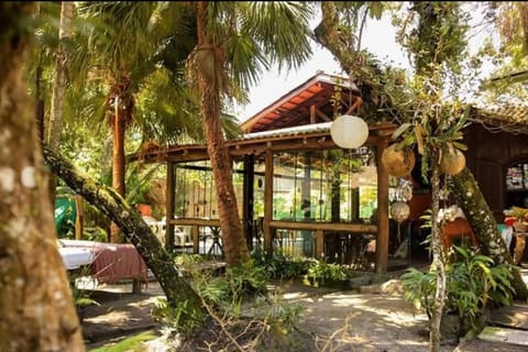 Restaurant/places to eat, Day, Natural landscape, Garden, Garden view, Breakfast