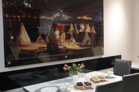 Apartament Słowiański 150 mtr do Plaży centralnie polożony przy głównej promenadzie Apartment in Pomeranian Voivodeship