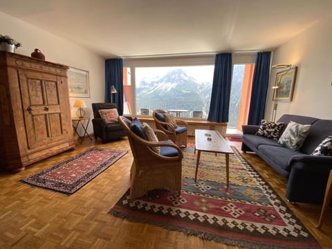 View (from property/room), View (from property/room), Living room, Seating area