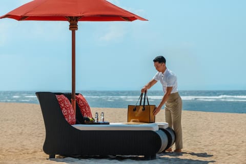 room service, room service