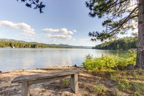 RiverPoint Retreat House in Idaho