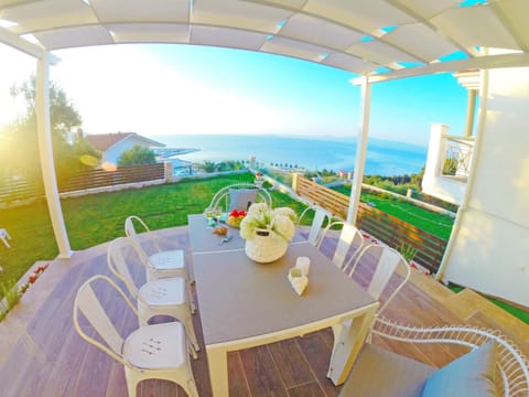 Patio, Balcony/Terrace