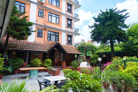 Restaurant/places to eat, Garden, Garden view, Garden view, Breakfast
