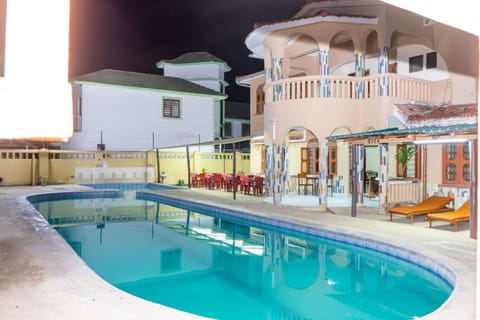 Swimming pool