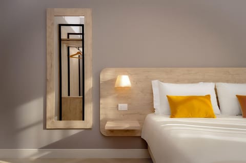 Bed, Decorative detail, Bedroom, hair dresser