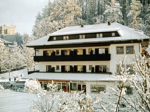Property building, Winter