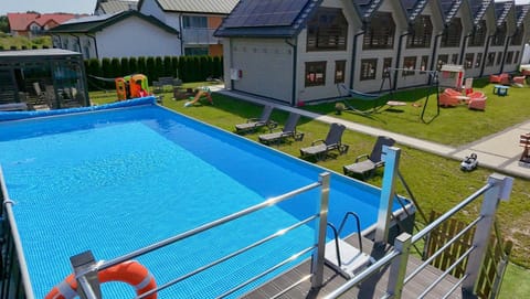 Pool view, Swimming pool, sunbed