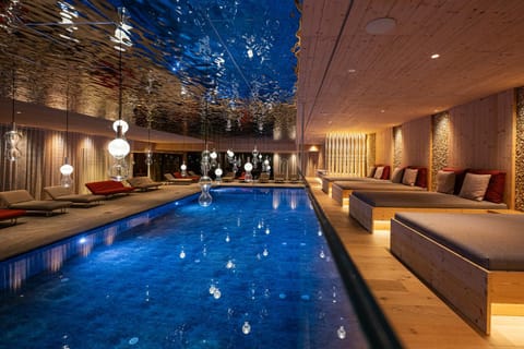 Swimming pool, Swimming pool