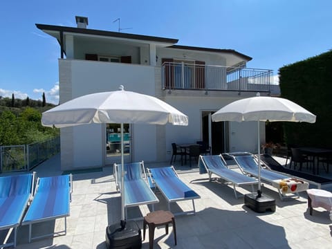 Property building, Balcony/Terrace