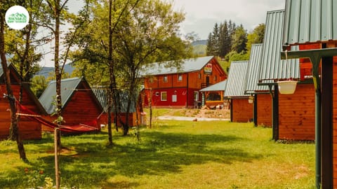 Property building, Restaurant/places to eat, Garden