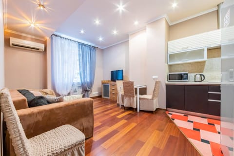TV and multimedia, Kitchen or kitchenette, Dining area, minibar