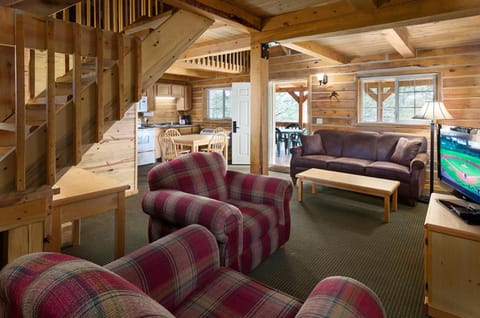 Rock Crest Lodge & Cabins Cabin in Custer