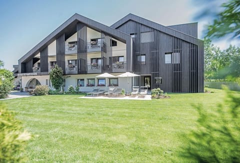 Property building, Facade/entrance, Day, Garden