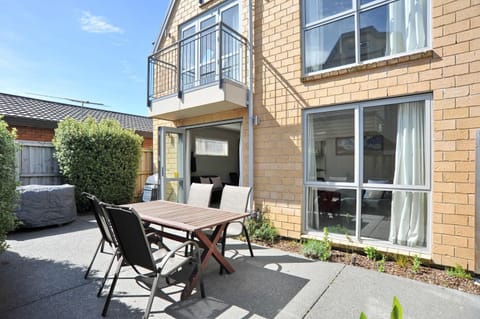 Patio, Balcony/Terrace