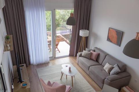 Balcony/Terrace, Living room, Garden view
