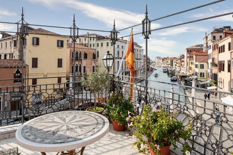 Balcony/Terrace, City view, Landmark view