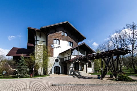 Facade/entrance, Spring, Day