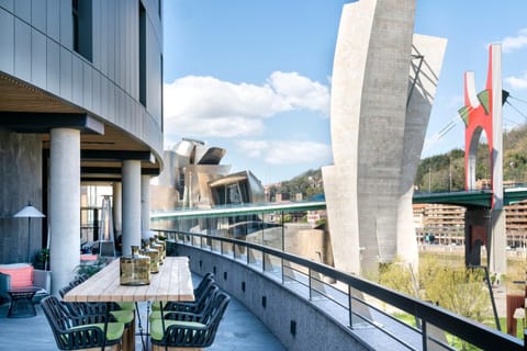 Nearby landmark, Balcony/Terrace, On site, City view, Landmark view, River view