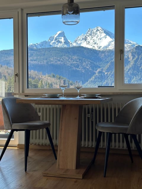 Natural landscape, Dining area, Mountain view
