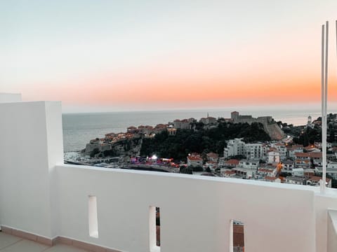 Natural landscape, View (from property/room), Balcony/Terrace, Sea view, Sunset