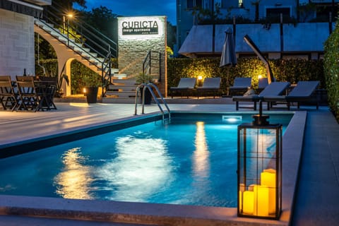 Night, Swimming pool