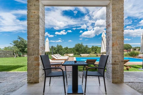 Balcony/Terrace, Garden view