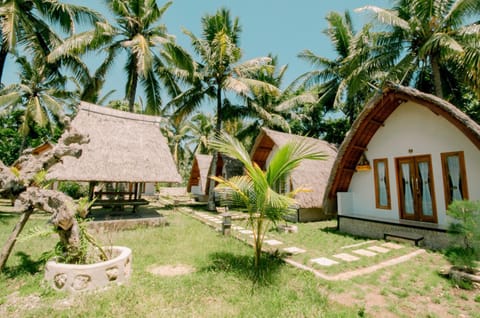 Lempeh Jungle Cottage Bed and Breakfast in Nusapenida