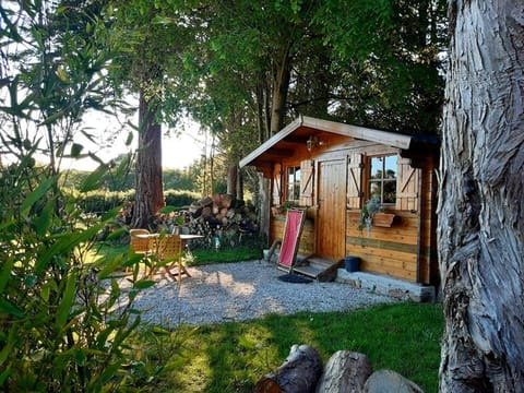 Le Chalet du Clos Giot Chalet in Saint-Vaast-la-Hougue