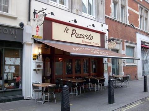 Restaurant/places to eat, Restaurant/places to eat, Facade/entrance