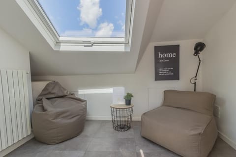 Communal lounge/ TV room, Living room