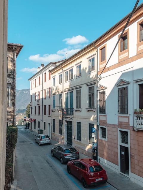 living down town Apartment in Bassano del Grappa