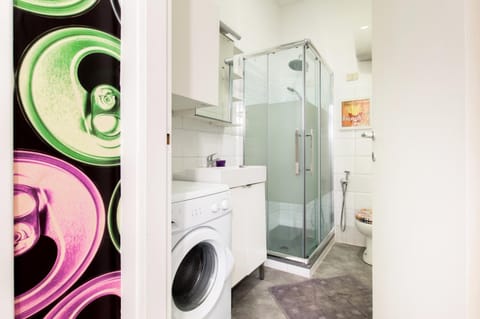 Shower, Bathroom, washing machine