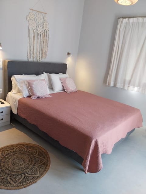 Passos Rooms Hotel in Paros
