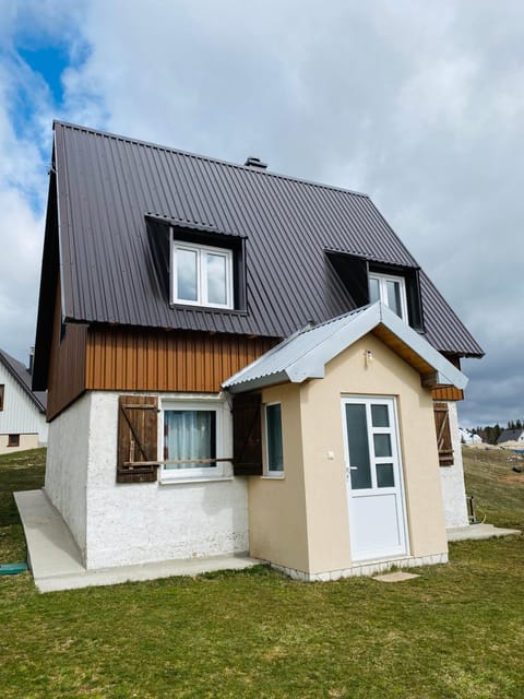 Holiday Home Apartman Aco Apartment in Montenegro