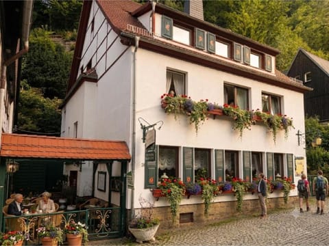 Property building, Balcony/Terrace