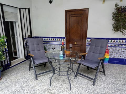 Patio, Seating area