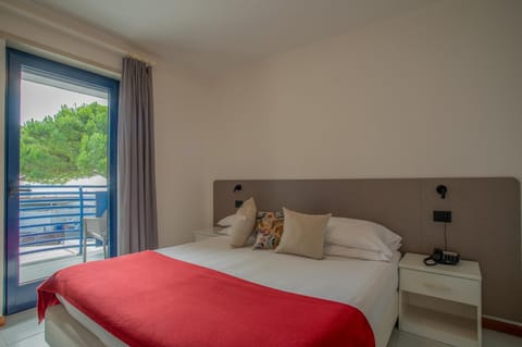 Bed, Decorative detail