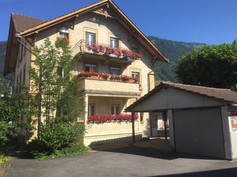 Property building, Facade/entrance