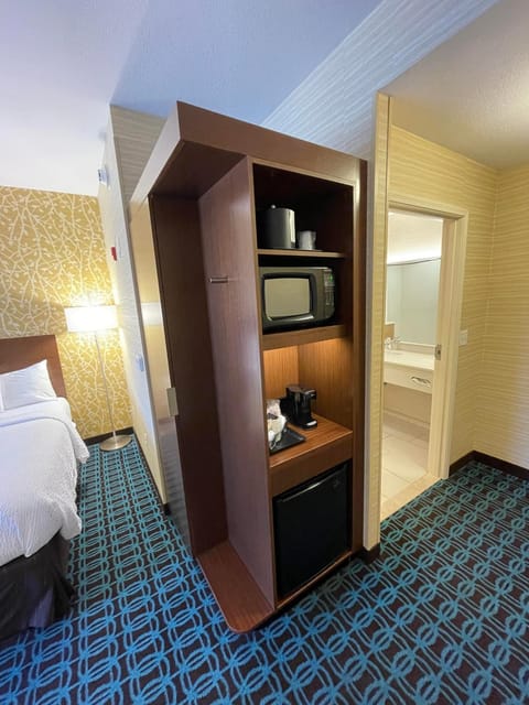 Coffee/tea facilities, minibar